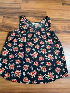 Floral Tank Top Size Large Black Red Rose Sleeveless Blouse